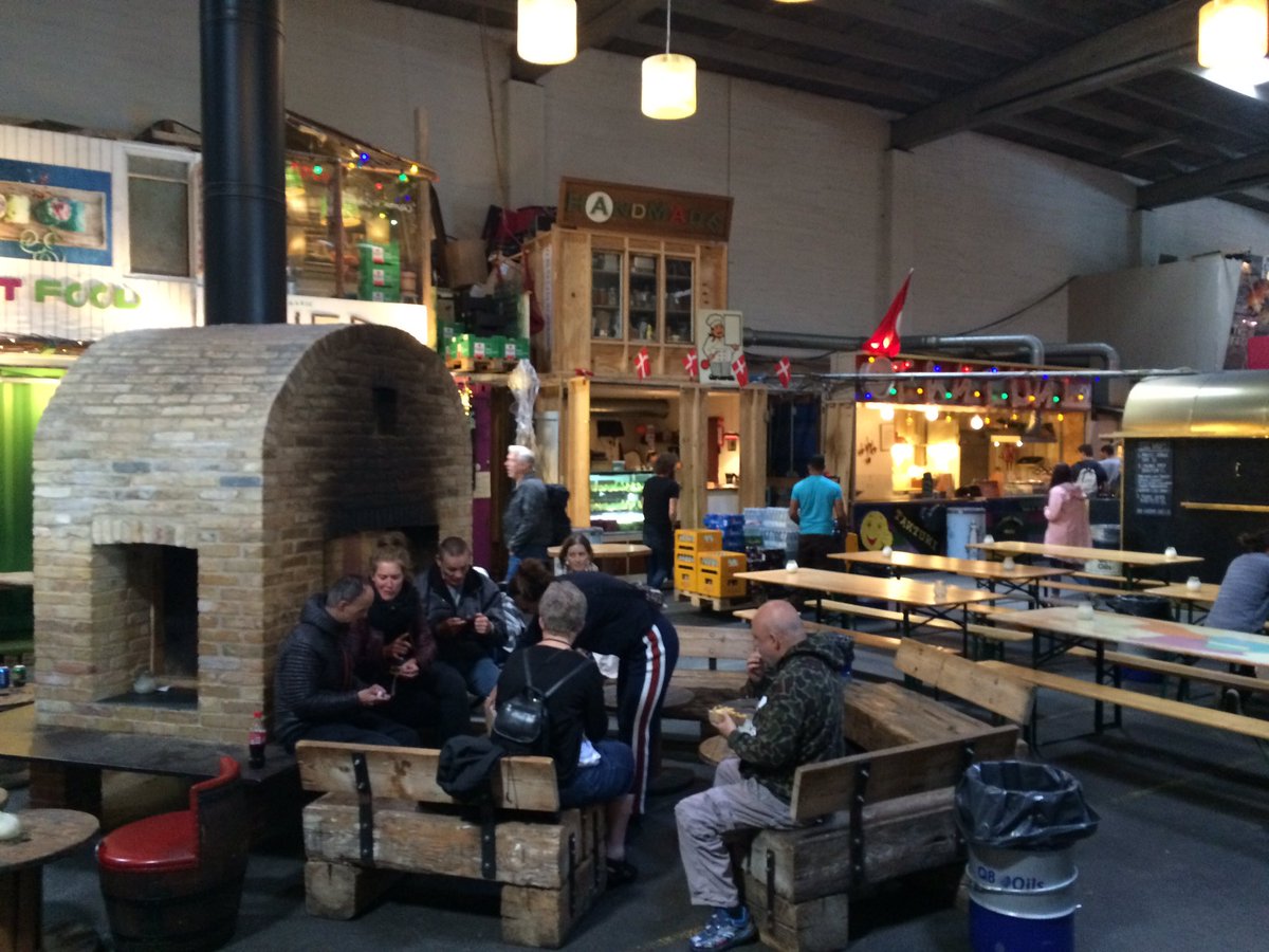 CharlesvanGoch's tweet photo. #Kopenhagen #StreetFood Market in an old PaperFactory big succes new concept 100% french #Bistronomi #Epcas festivalcaterers #Roskilde https://t.co/bRqJSonn6b