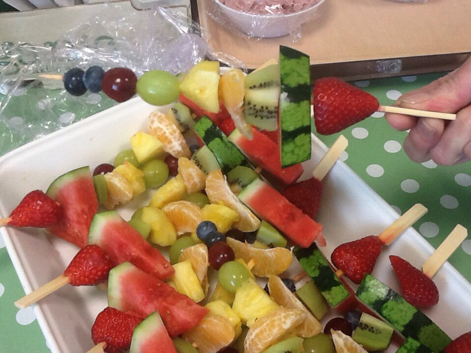 Wow, this is what a rainbow looks like.....it's amazing.