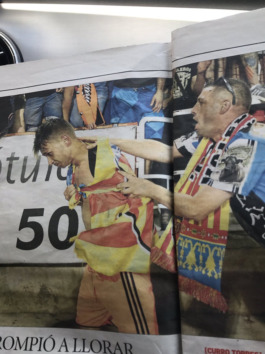 josecarlosvill3's tweet photo. Sobran las palabras impresionante ,somos la mejor afición del mundo lo habéis echo sentir los mejores jugadores , gracias afición AMUNT https://t.co/PUCjKCFjxu