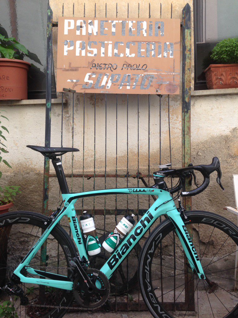 tourissimoitaly's tweet photo. At #Supato bakery in Millesimo #bianchi #italy #cycling #picnic #peloton magazine #rideitaly @clivity @beppesal https://t.co/z8CHnaHIsM