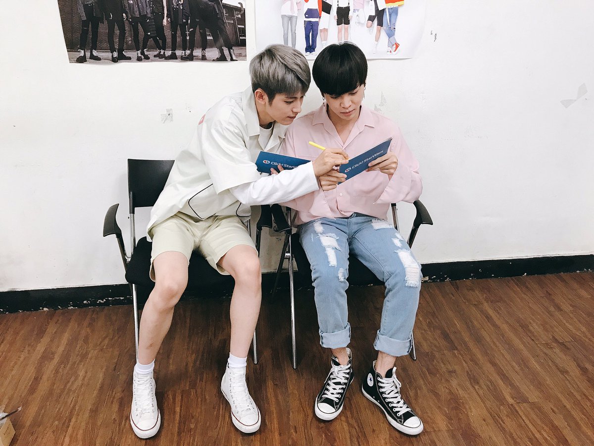 thefactnews's tweet photo. #클릭스타워즈 #주간랭킹쇼 22회 촬영마쳤어요!
#투포케이 #진홍 과 #휘 의 찰떡 케미 진행👍
수요일날 확인해주세요😆#24K https://t.co/Bpqzm8k9lY