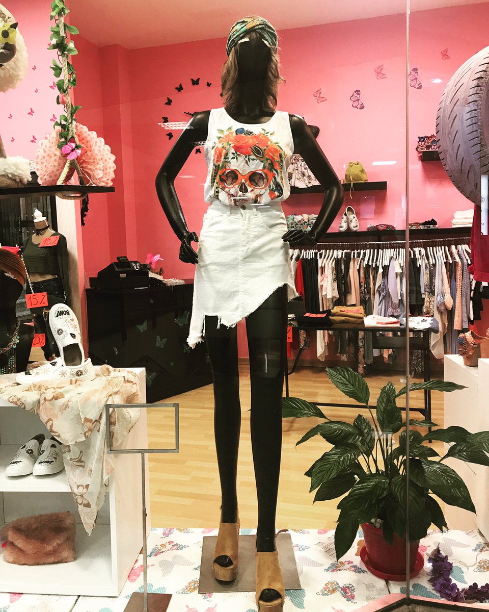 ModasIsabel_'s tweet image. 🔥🌸💀🌺🔥🌸💀🌺🔥

Turbante: 4,90€
Camiseta Calaveras: 12,90€
Falda Asimétrica Blanca: 17,90€
Zueco: 25,40€

🔥🌸💀🌺🔥🌸💀🌺🔥