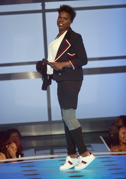 Leslie Jones Web tweet media