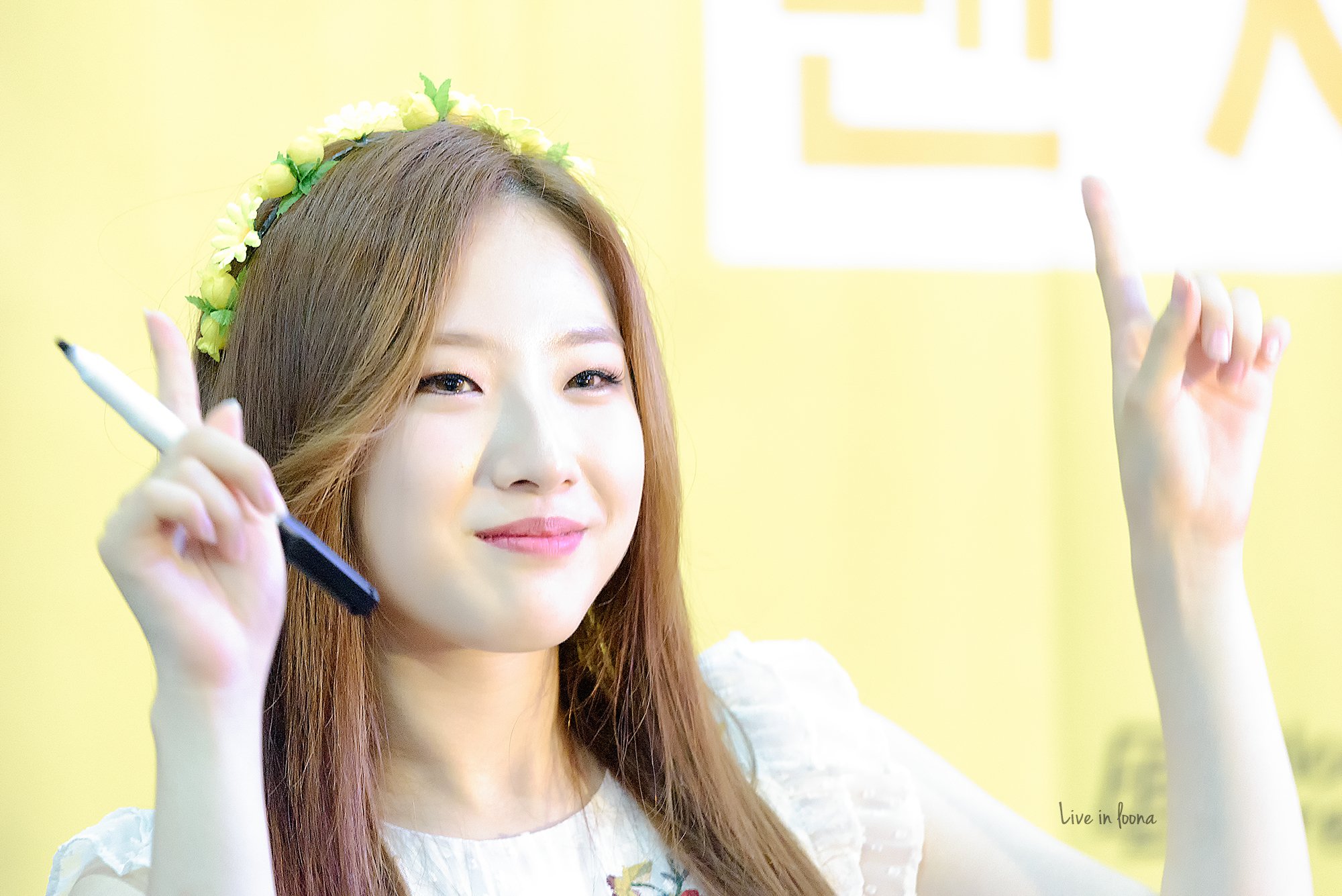 DDPY4z9UQAEmFdV.jpg:orig