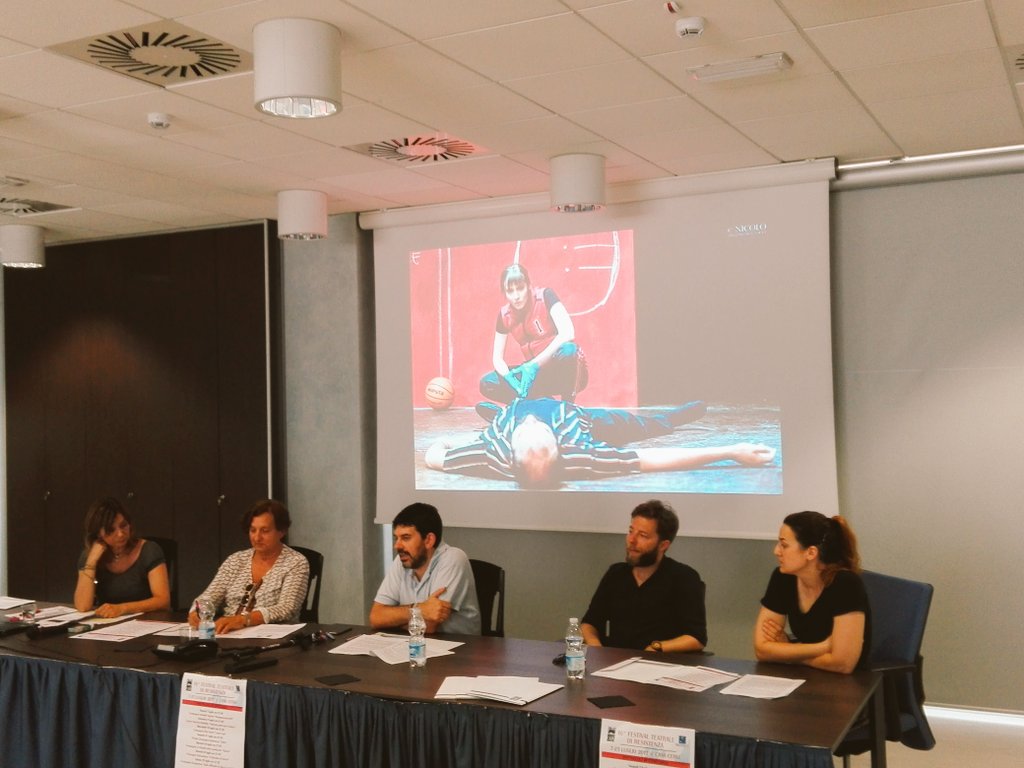 Legalità, Costituzione, crisi e memoria per il 16° Festival Teatrale di Resistenza @istitutocervi #Nessunapietàperlarbitro