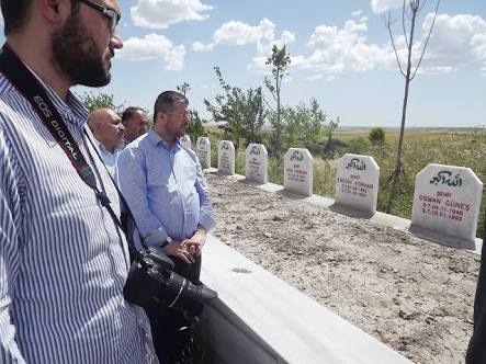 Gündé Susa'yé évara iné
Xaina rakirbun lehya xuné
Müslüman tev ketin hızn u şiné
Ya Rabbi derman ki lı vé bıriné #26HaziranSusaKatliamı