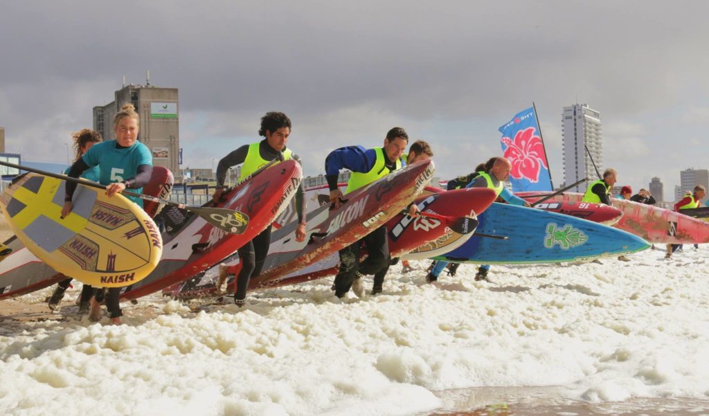 surfholland's tweet photo. Battle of the Coast 4 &amp; 5 juni 2017 - https://t.co/L58lvsZZbg #BattleOfTheCoast #SUP https://t.co/q84z5uHCLR