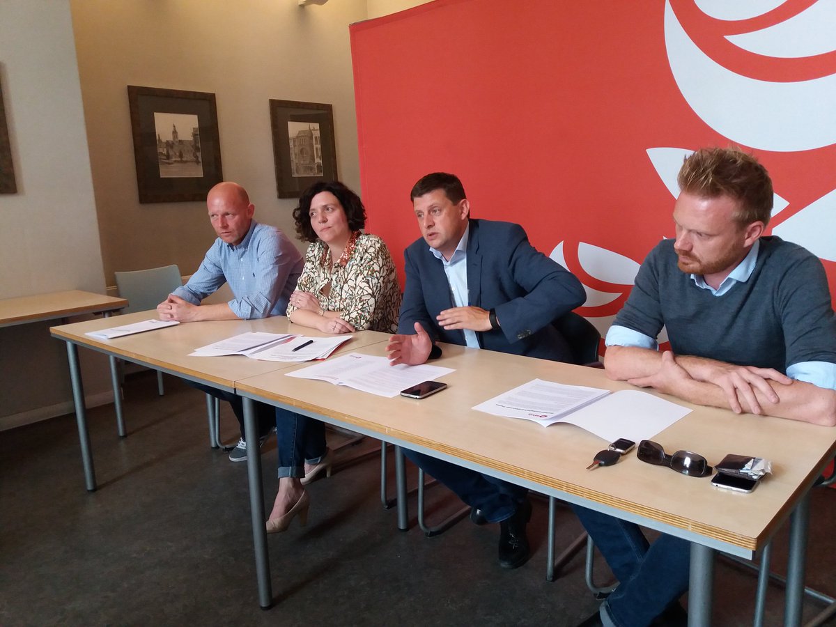 rob_televisie's tweet photo. In #Tienen wordt Nele Daenen nieuwe lijstrekker van de @sp_a @spa_tienen. Op nr 2 David Geladé  en onderaan ereburgemeester Marcel Logist. https://t.co/Kh7vRhVELn