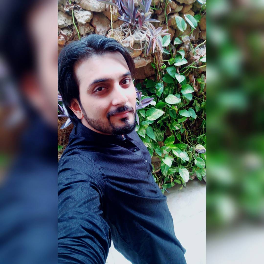 thisisaamiir's tweet photo. #BlackKurta ✅
#perfectbeard ✅
#RolexWatch ✅
#EidulFitr #EidMubarak #Eid2k17 #EidSelfie #eiddiaries #blackboymagic #BlackBoyJoy https://t.co/gAL1xYmmP1