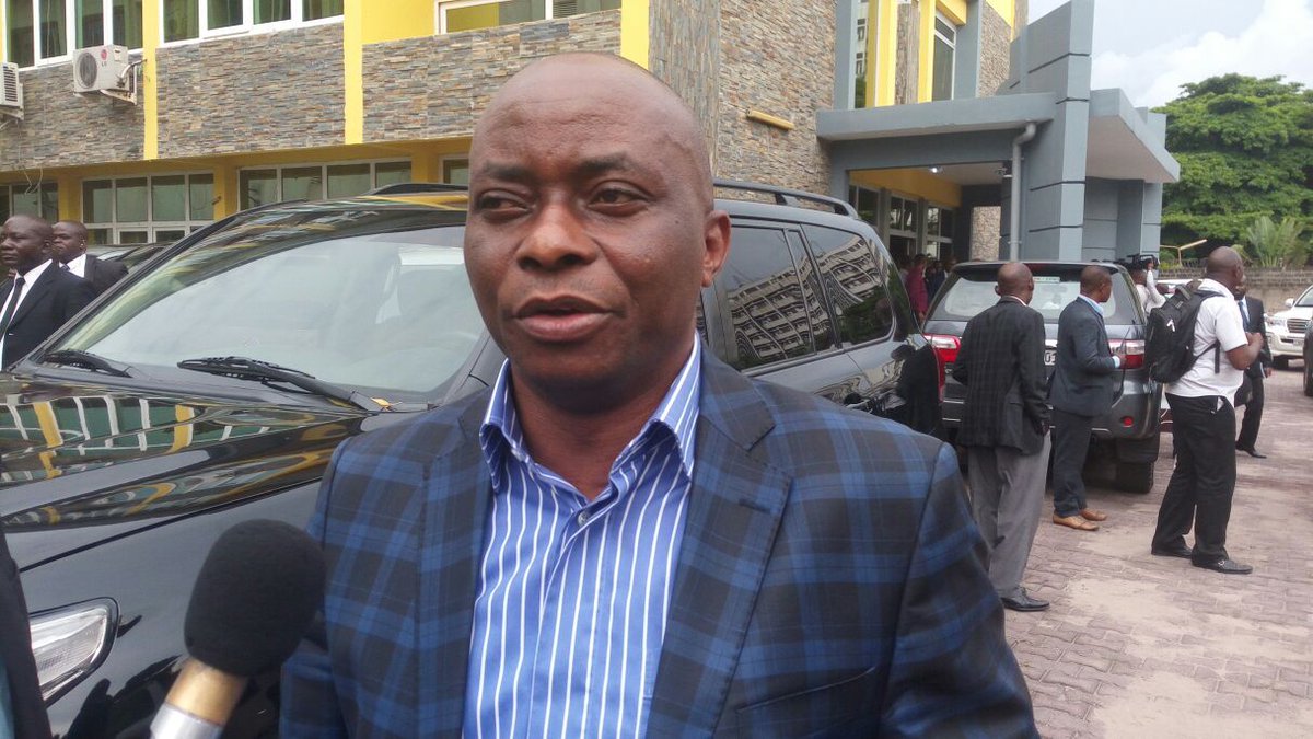 Acaj_rdc's tweet photo. L’#ACAJ contre l’admission de #John #Numbi à l’ordre des Héros nationaux #Kabila-#Lumumba  https://t.co/3A5DL1aisC https://t.co/VFqaxSJicX