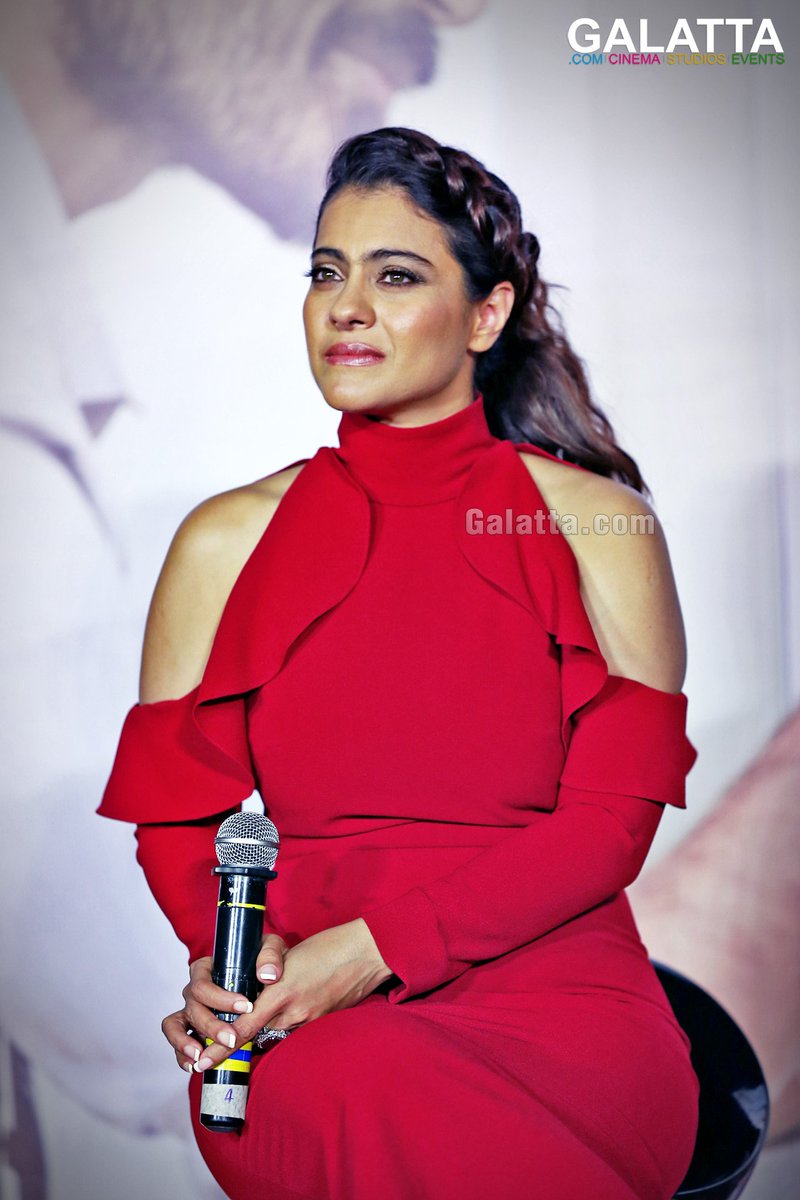 galattadotcom's tweet photo. #Kajol at #VIP2 Audio and Trailer Launch.
#VIP2AudioAndTrailerLaunch #VIP2AudioLaunch @KajolAtUN
https://t.co/qpoAqgc2uh https://t.co/ZaaWmW8ayY