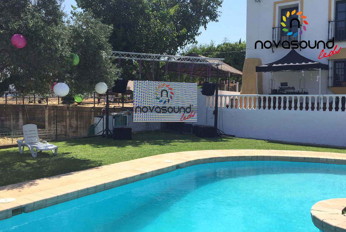 NovasoundLed's tweet photo. Montaje para - Fiesta Privada - #Sevilla #Eventos #PantallasLed #Comparte #SonidoeIluminacion #Difusion https://t.co/9I2WBjkkUB