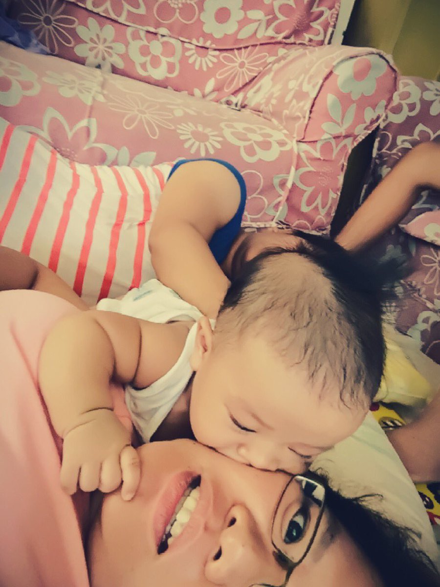 EDeveas's tweet photo. Kiss😘 https://t.co/aat9mH1qW8