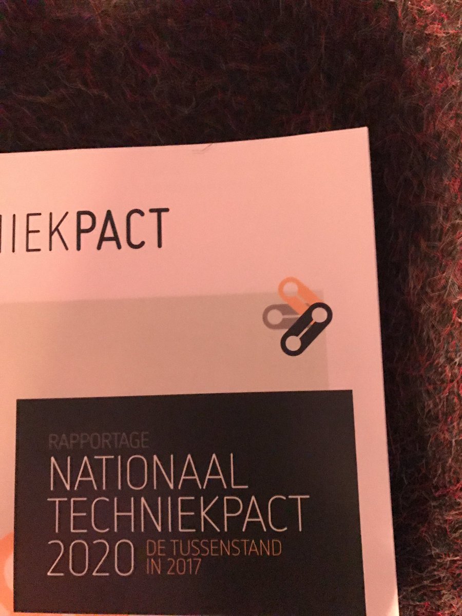 alidaoppers's tweet photo. De school is ook de wereld: minister Bussemaker over vermenging school en werkplek #techniekpact https://t.co/Djq2q8glnB