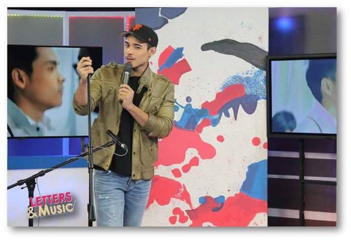 Liezel2014's tweet photo. 19MoreDays ToXianSITKOX https://t.co/YQT7TX8RcR