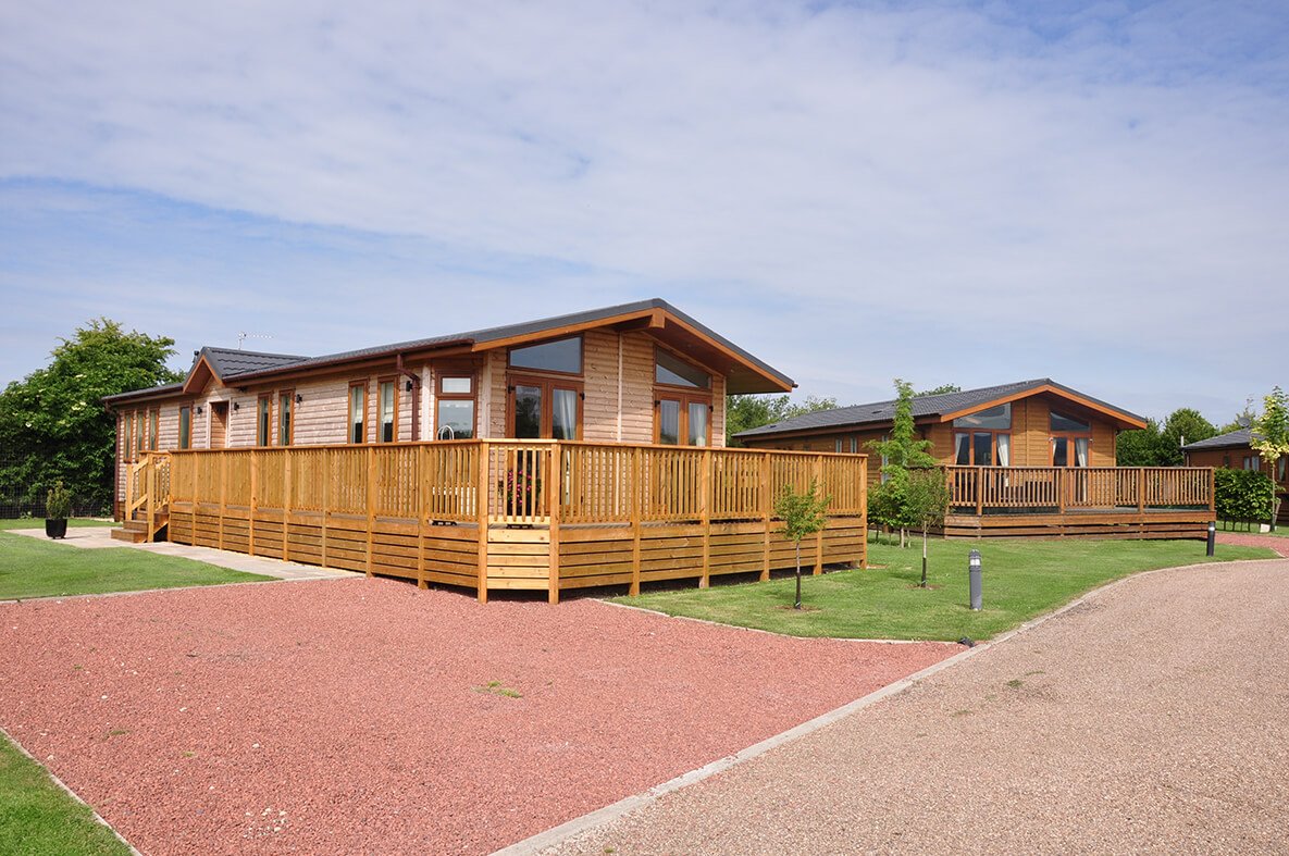 YHLParks's tweet photo. Abbots Green is perfectly located with 4 airports under an hours' drive.  https://t.co/63YzesTcrM #holidayhome #Yorkshire #summer #holiday https://t.co/h8gkvTUV1x