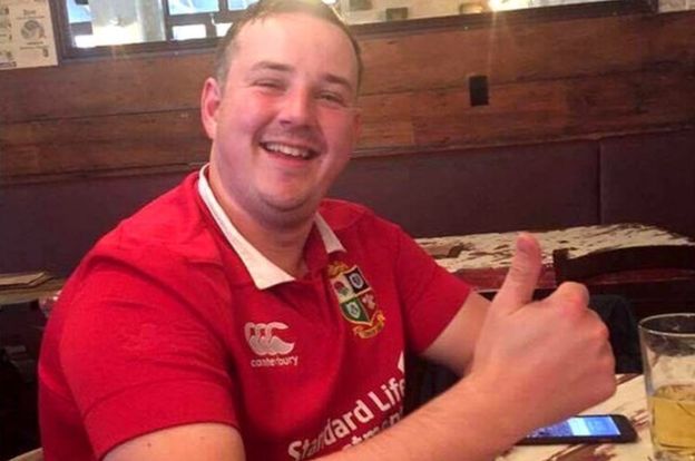 "I didn't have a clue"

A Lions fan needed a place to stay - and ended up on the sofa of two All Blacks! 

Read: bit.ly/2rSBns0