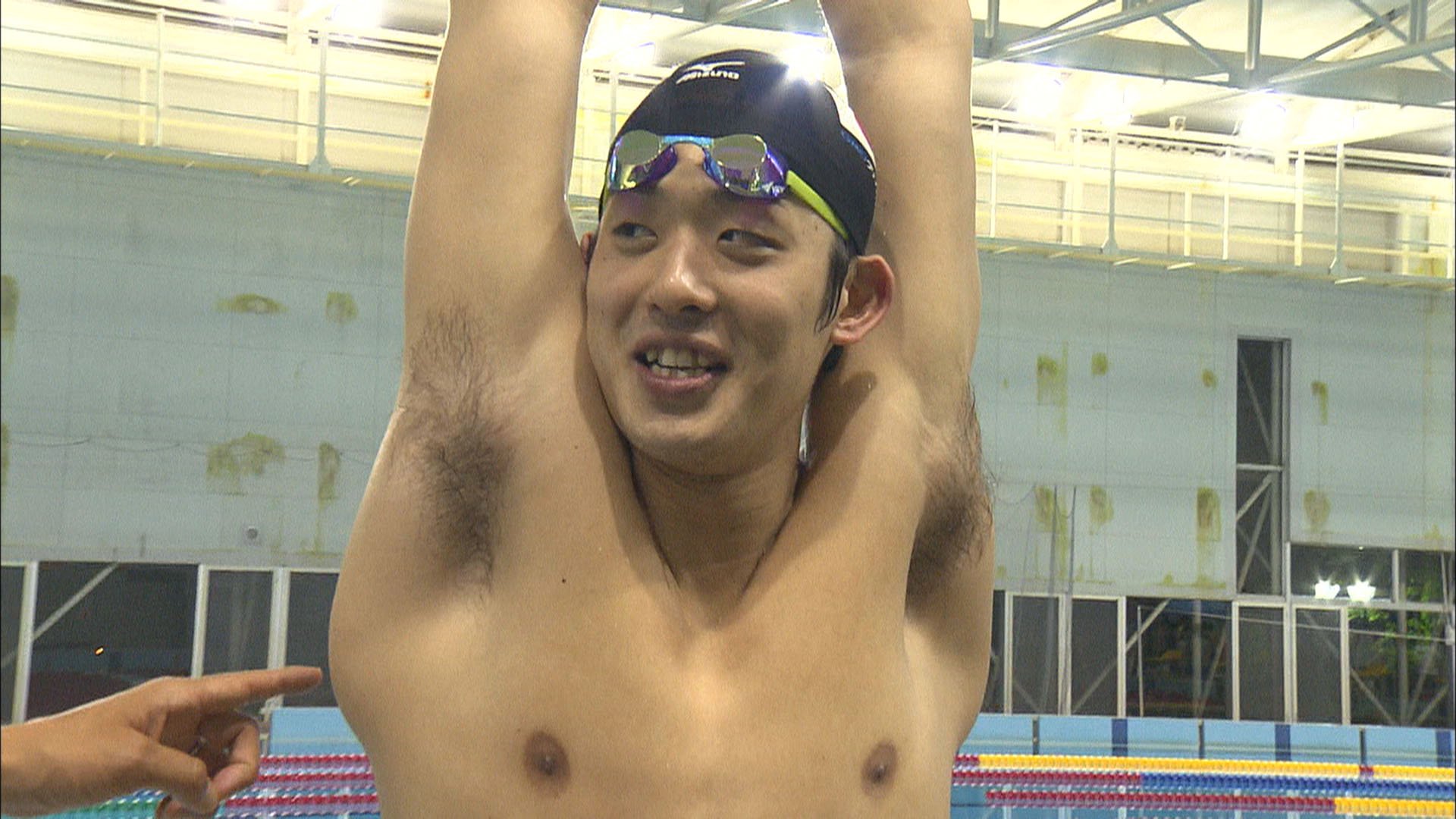 تويتر 報道ステーション スポーツ على تويتر 今夜の報ステスポーツは松岡修造さん登場で 3週連続 世界水泳特集 の第1弾 リオ五輪の銀メダリスト 男子0mバタフライの坂井聖人選手です この方 金の羽 を生やすことが出来るんです ビックリするんです 凄いん