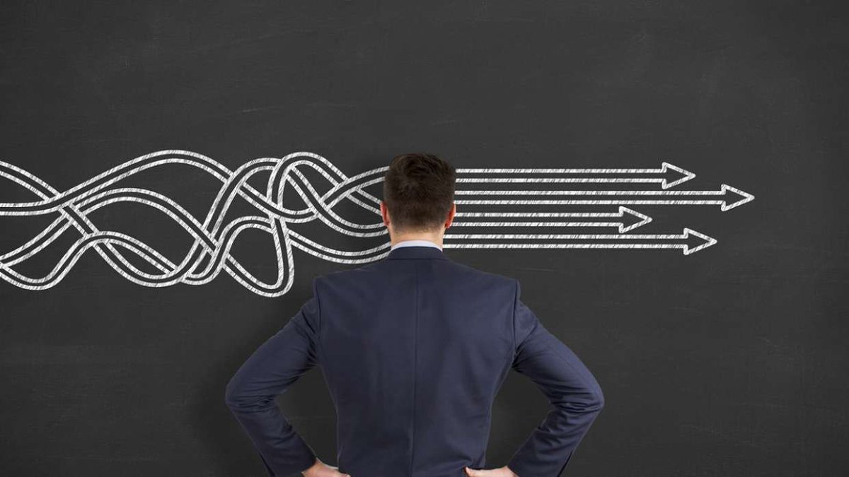 HRZone's tweet photo. Are large multi-site organisations engaging their staff? Research from @dragonfish_uk &amp; @bournemouthuni https://t.co/vjvafotU6e https://t.co/cdA3D8voi8