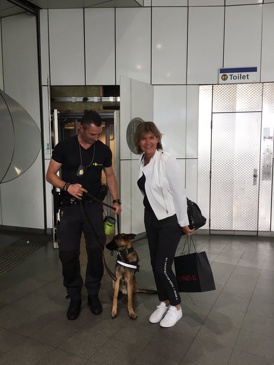 Politiehond #bumper vandaag op kop van zuid.😍