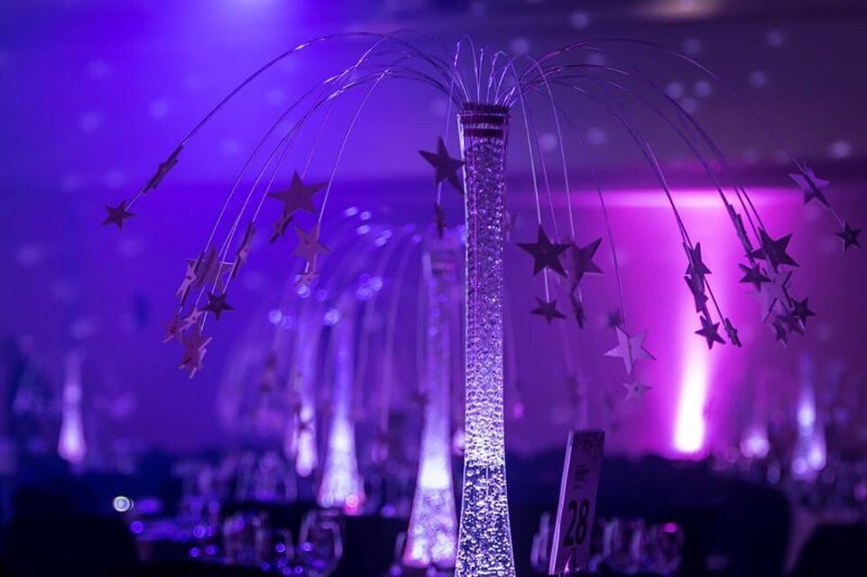 TableArtUAE's tweet photo. "Shoot for he Moon. Even if you miss, you'll land among the stars" #StarFountains https://t.co/SYcWiRKCdr