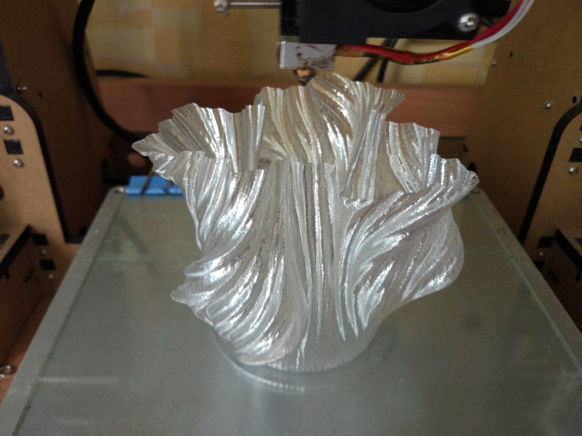 VGavrikov's tweet photo. #thingallert #3Dprinting #3Dprint Фрактал как ёмкость https://t.co/s6YVU6FRDN