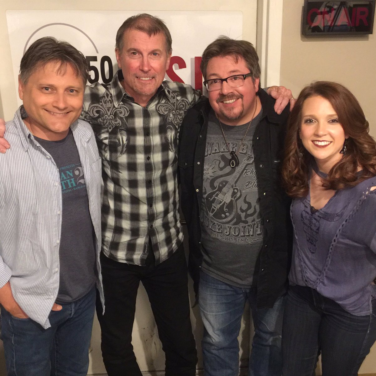 TheMusicRowShow's tweet image. Our showcasers Joe Hash and @SarahATurner. Great talent! @LRBaggs