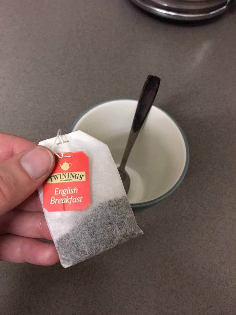 madsray's tweet photo. New home, new tea. Let's see how this goes #newbeginnings #saaaamelbourne #hipstertea #misshavingcupswithraj @laauraware https://t.co/8mKkiRZft5