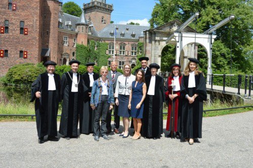 NyenrodeBU's tweet photo. Promotie Stella van Rijn: #Participatie van betekenis vergt transformatie van openbaar #bestuur https://t.co/iXwmji55Se #democratie https://t.co/xmoJ7rayGI