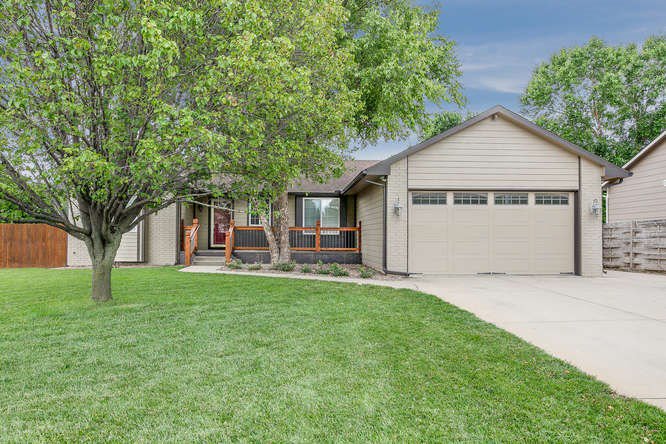 1224 S GASAWAY DRDERBY KS 67037 ow.ly/Oi8730cRfOj  msg me or call me at 316.804.9003