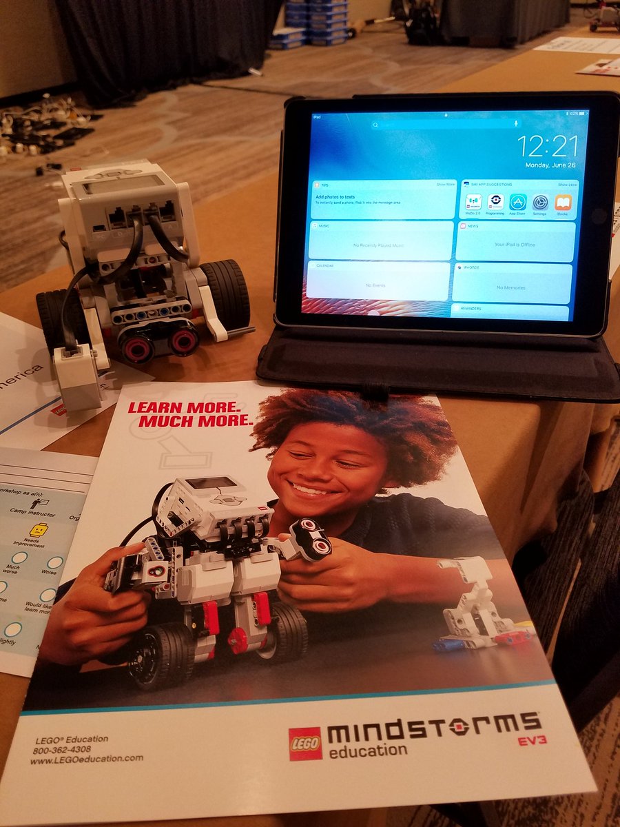 Getting ready to code Lego EV3's! <a href="/LEGO_Education/">LEGO Education</a> #ISTE2017