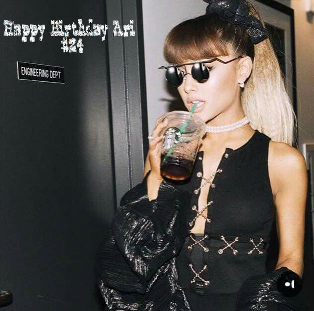 AriGrande2606's tweet photo. You have our hearts
I don't have words for describe our love for you 
We love @ArianaGrande 
#HappyBirthdayAriana https://t.co/mdOQTFusbt