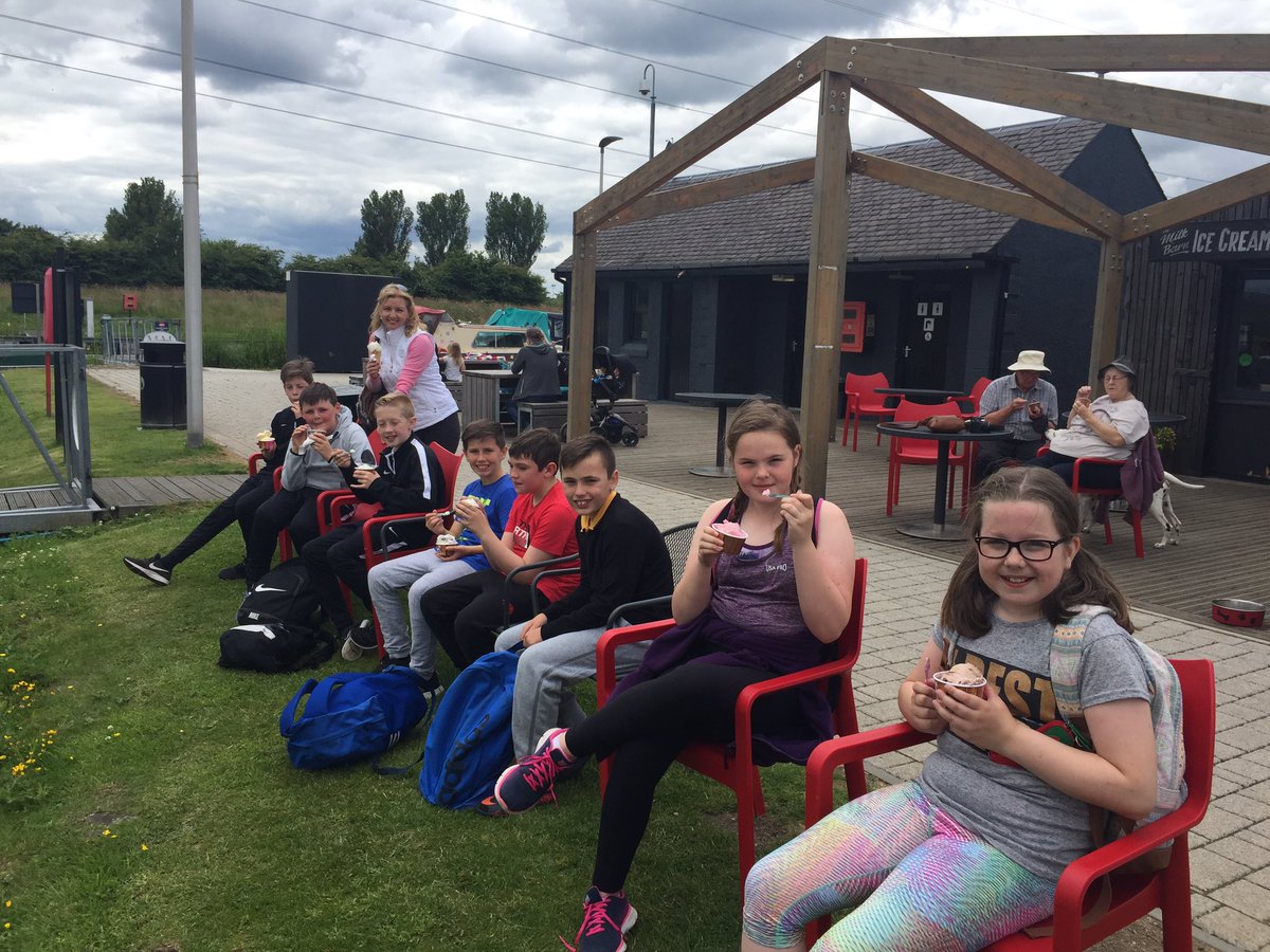Get Carronshore primary school app For Free