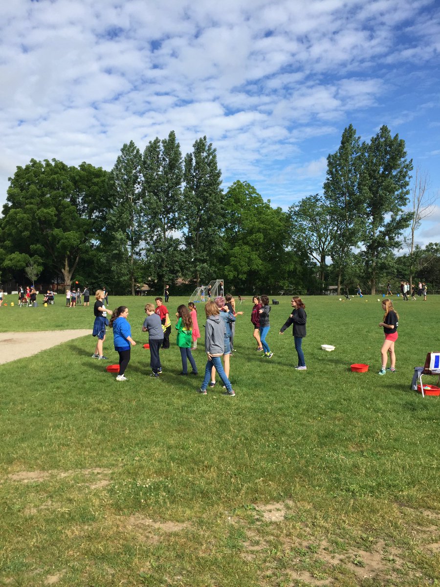 mmortimer4's tweet photo. #FutureLeaders rocking play day for primary junior jaguars @johngaltps @amandamyer79 @AmandaPKlapwyk @HosteinCrystal @ugdsb https://t.co/nJQ47aNrX0