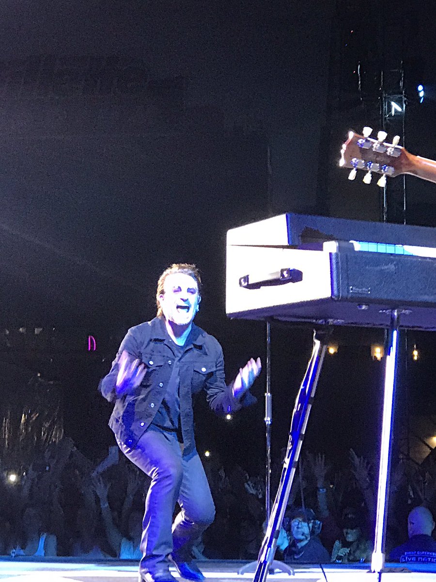 2004RedSoxFan's tweet image. #U2TheJoshuaTree2017 an amazing show!!! These guys keep getting better each time #U2 #U2Gillette