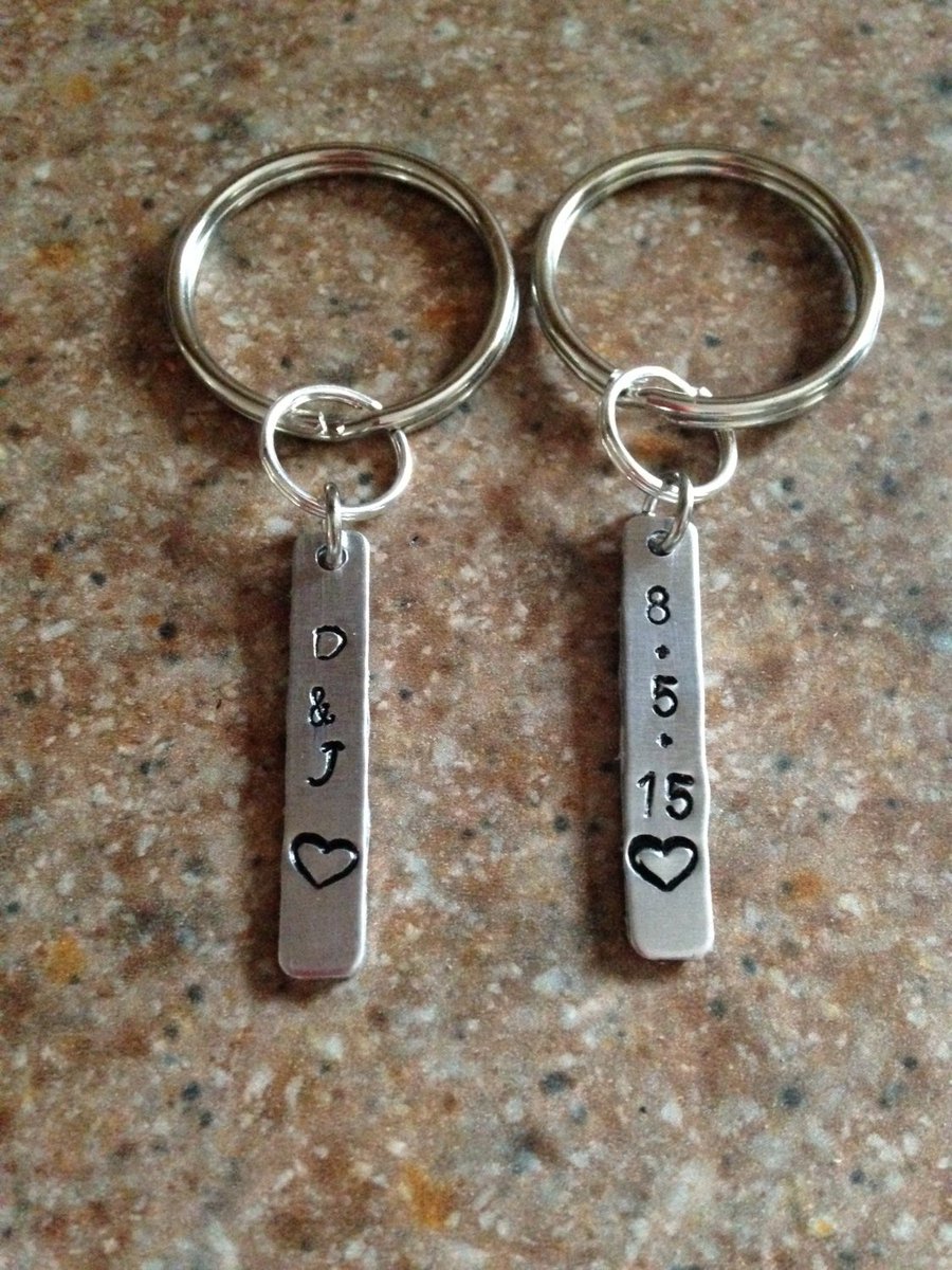 rhumphrie2's tweet image. Key Chain, Custom Key Chain, Anniversary Hand-stamped key chain, … tuppu.net/9bb31e76 #Etsy #CustomizedKeyChain