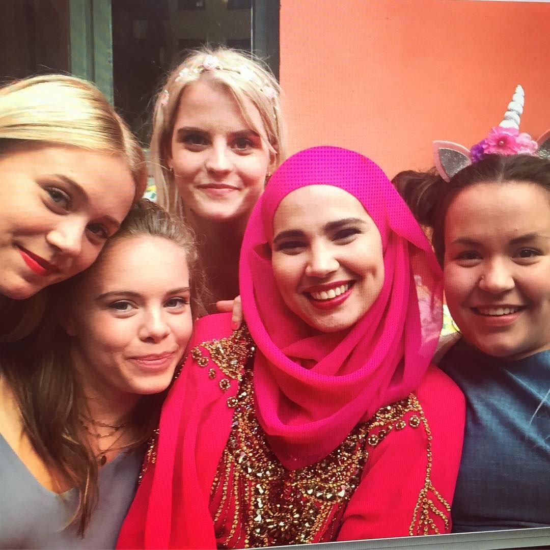 EvaForSw's tweet photo. #TAKKFORALT
#SKAM
#Skamseason4 
#Erlove
Я буду счастлива, если вы не будете ленивы и прочтете. Спасибо/Takk✨💗💗💗♥️💗💗💗💗 https://t.co/4kMBLnK74c