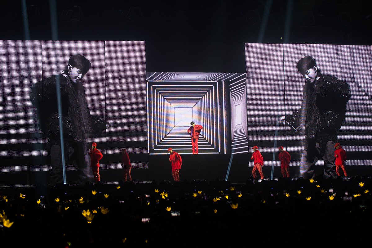@IBGDRGN @ime_sg @imeproduction [📸: #MOTTEinSG] Official Photos of #GDRAGON's ACT III: M.O.T.T.E in Singapore. (photo credit: IME Group & Live Nation Korea) #GD #권지용 #모태