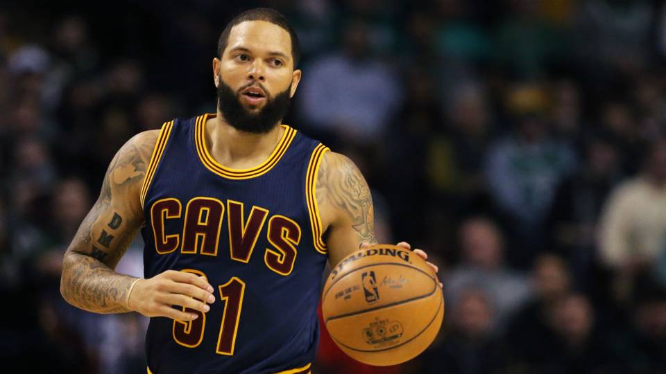 Happy Birthday to point guard, Deron Williams! 
