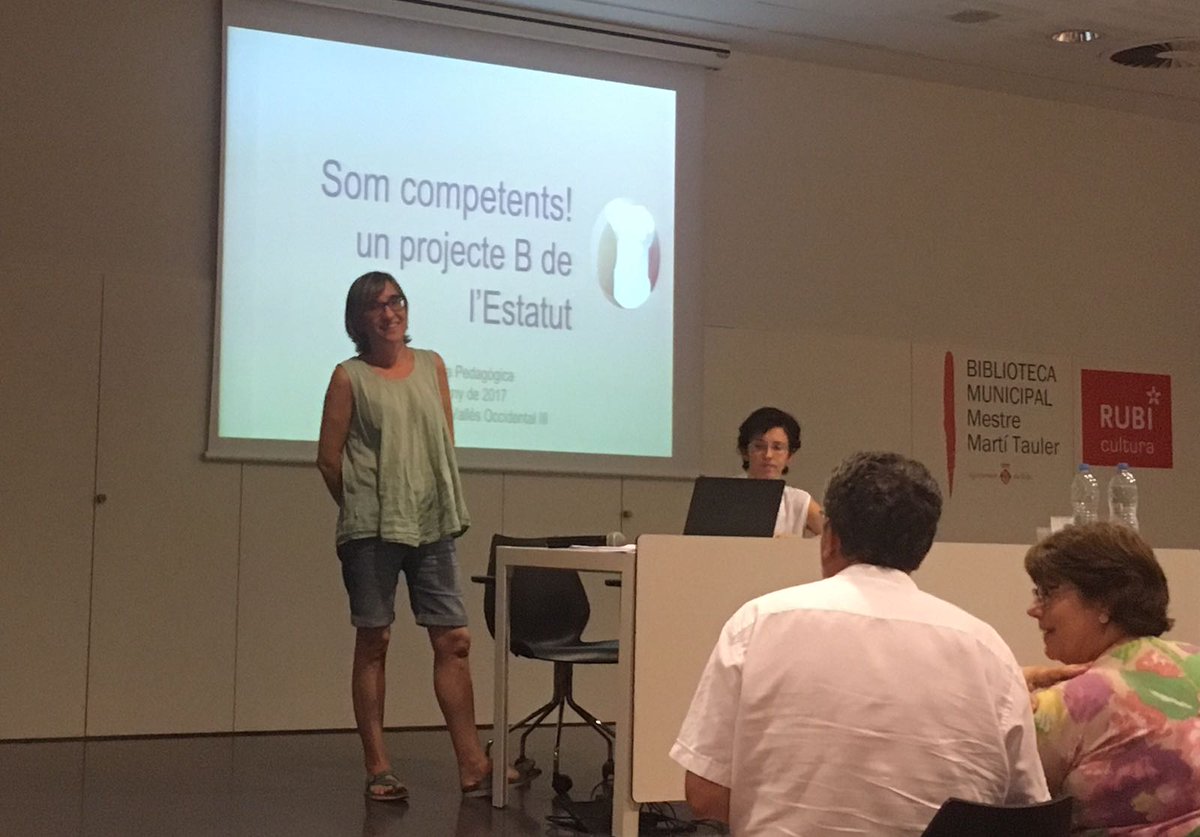 insestatut's tweet photo. Presentem un projecte matemàtic, digital i lingüístic a la I Jornada pedagògica a #rubicity @SanmartiNeus @sfuente5 @maribelprof https://t.co/Z66UiDBzJV