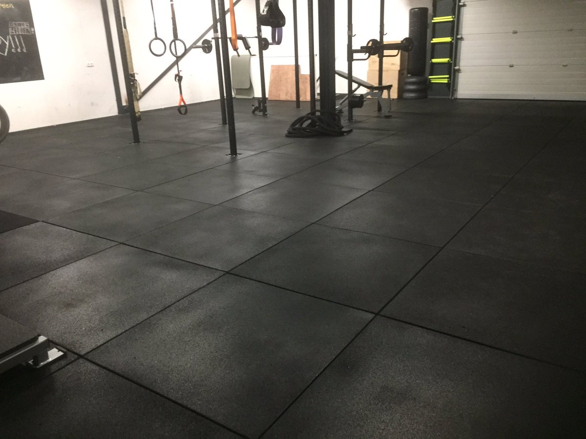 fitnesscorpus's tweet photo. Dieverbrug # Diever# Fitnesscentrum Corpus# Bootcamp # HIIT # Nieuwe vloer in de crossfit zaal# Clubpower #Clubcycle #Spinning https://t.co/F2WvvTIu7V