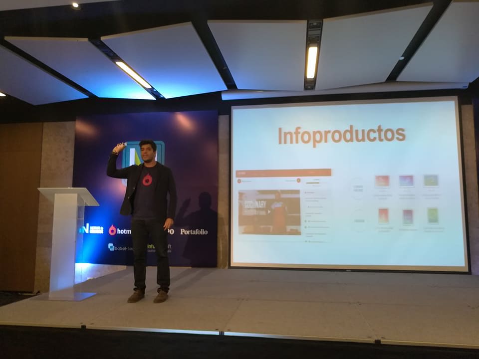 hotmart_es's tweet photo. Participamos del evento #MásterdeVentas, en Colombia, realizado por el Instituto de Negocios. ¡Fue increíble! Gracias @empezarnegocio! 😊 https://t.co/Z2gzuSERGq