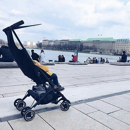EgyServC's tweet photo. A summer #Stroller that fits anywhere &amp; folds to the most smallest size ever #EidMubarak #summer #travel #gbpockit https://t.co/C8DYvN171Q