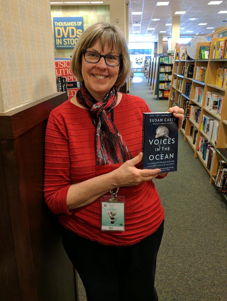 bnsiouxcity's tweet photo. What’s your favorite summer read? Barb recommends #VoicesInTheOcean by #SusanCasey . #BNSummerReading https://t.co/Z5zTTnu2Jy