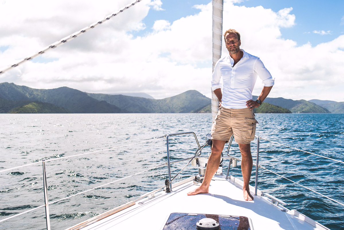 In addition to <a href="/Benfogle/">Ben Fogle</a>, who is racing on Saturday? Share your race twitter handle with us &amp; we might give you a shouty outy! #raceforall