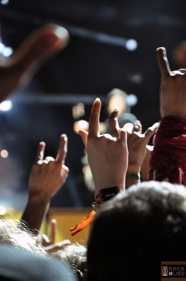 Rocknlied's tweet photo. Le compte-rendu du @DownloadFestFR 2017 est en ligne!
https://t.co/QaScRjNNRP
27 groupes (+ quelques autres), 413 photos, 9250 mots ! #metal https://t.co/NPDJZ4bGw3