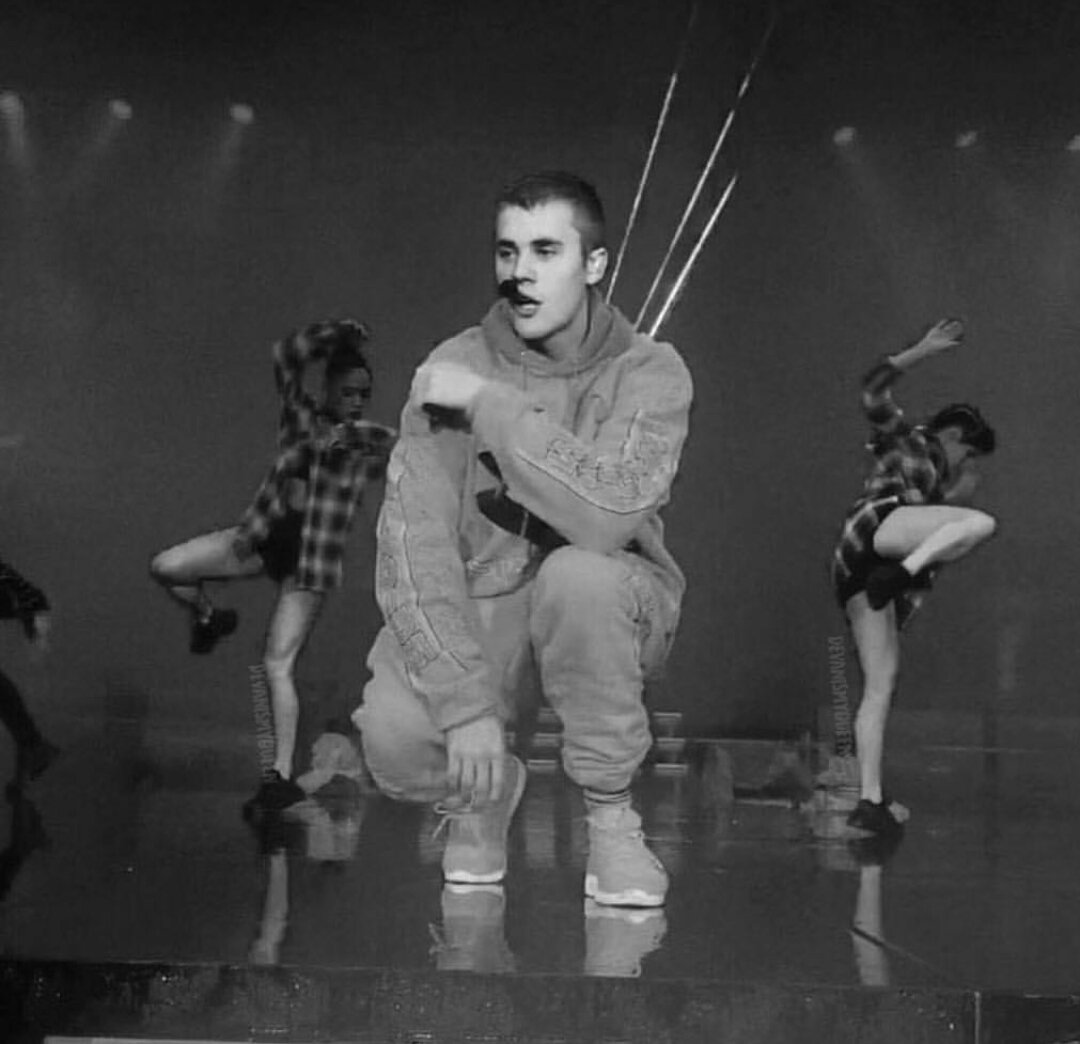 lucic323's tweet photo. #PurposeTourFrankfurt #wirelessfestivalgermany 🔥 https://t.co/4ly1UdXmmT