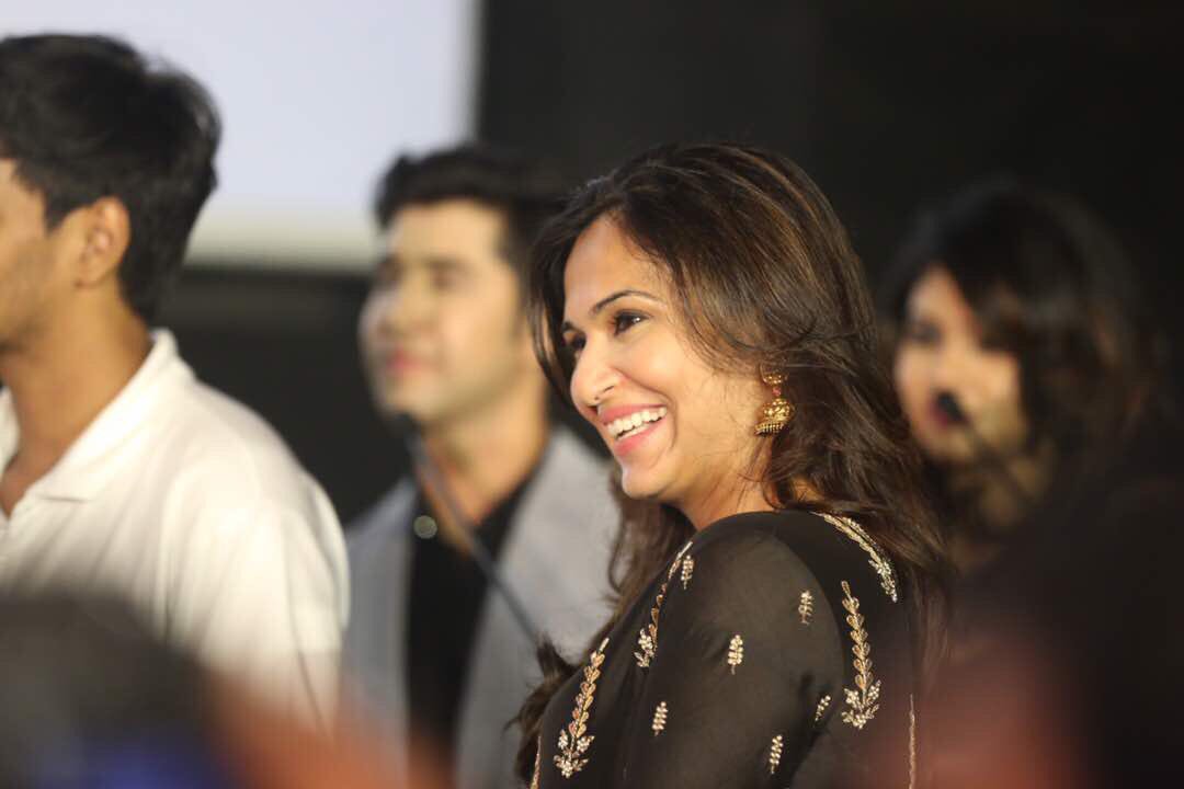 soundaryaarajni's tweet photo. My special moments !!! #vip2trailerlaunch https://t.co/CzayxQUe9H