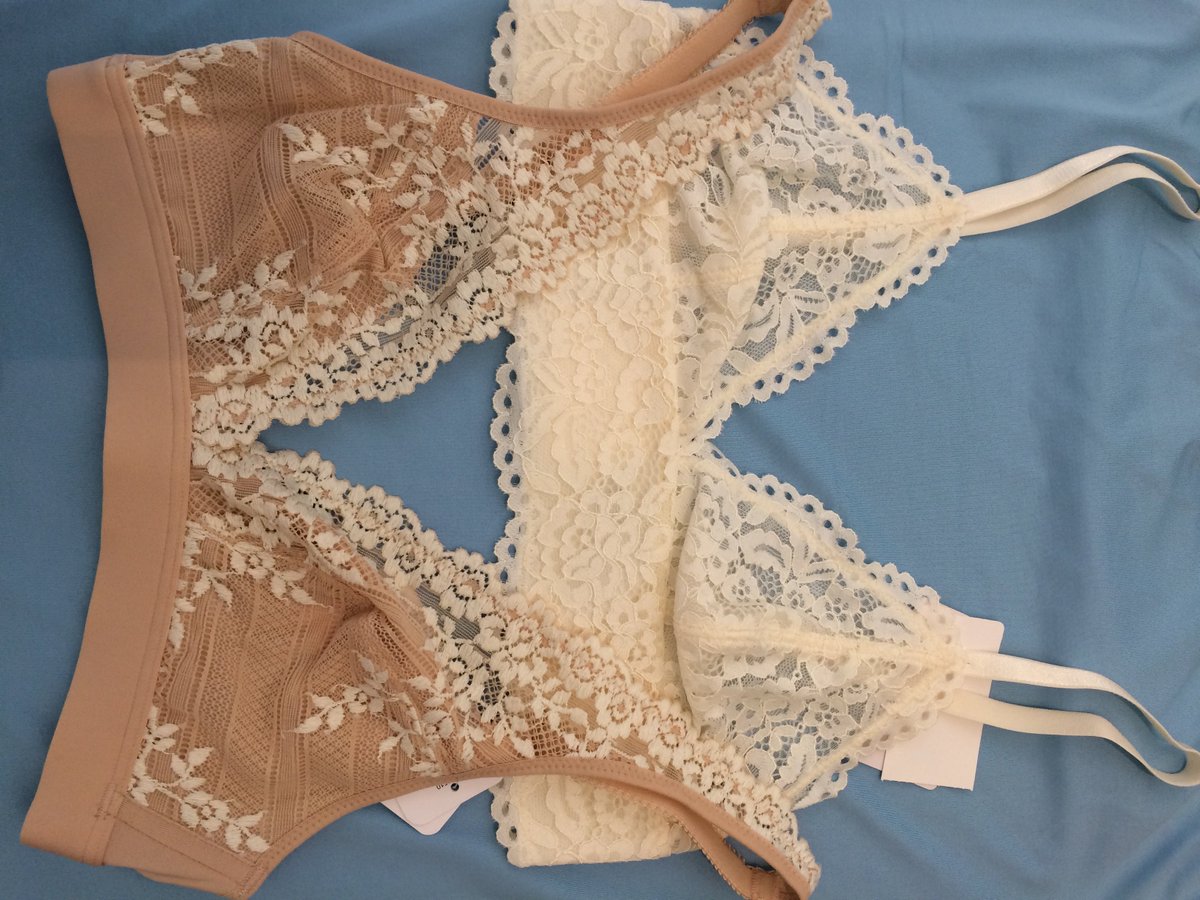 Brafinette's tweet photo. Wir haben wunderbare Bralettes! Schaut mal vorbei! https://t.co/tNVJsvvJyh