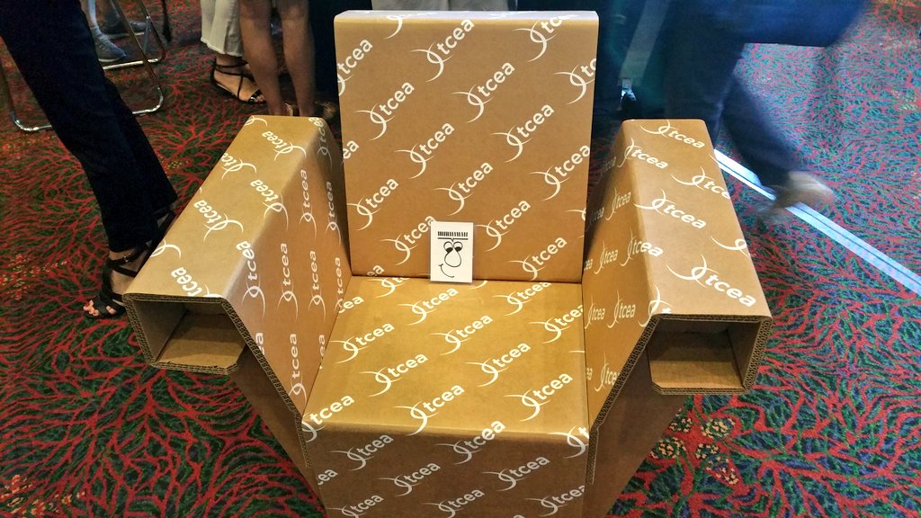 SmileyDudeEDU's tweet image. Wow! Who knew cardboard was this  comfortable!  Chillin&apos; with @bmossholder.Living the life! #edtechlearning #isteadventures @StewartStarsEDU